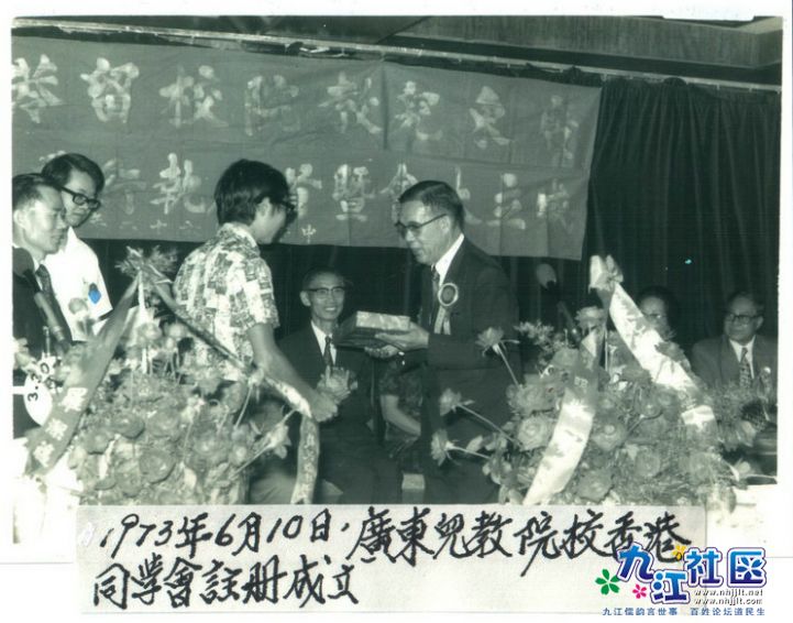 16-002.jpg