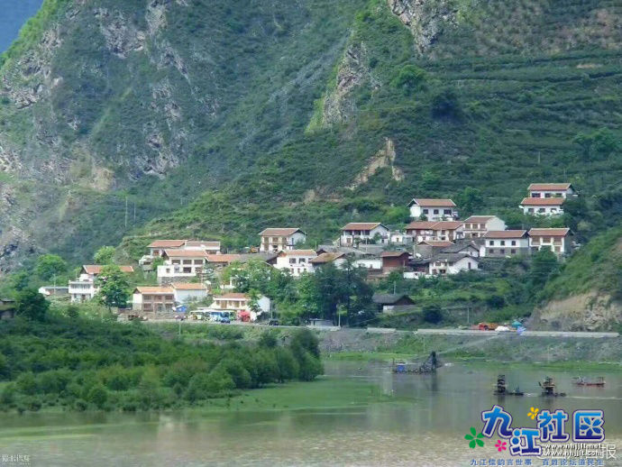 四川茂县山体垮塌前 (1).jpg