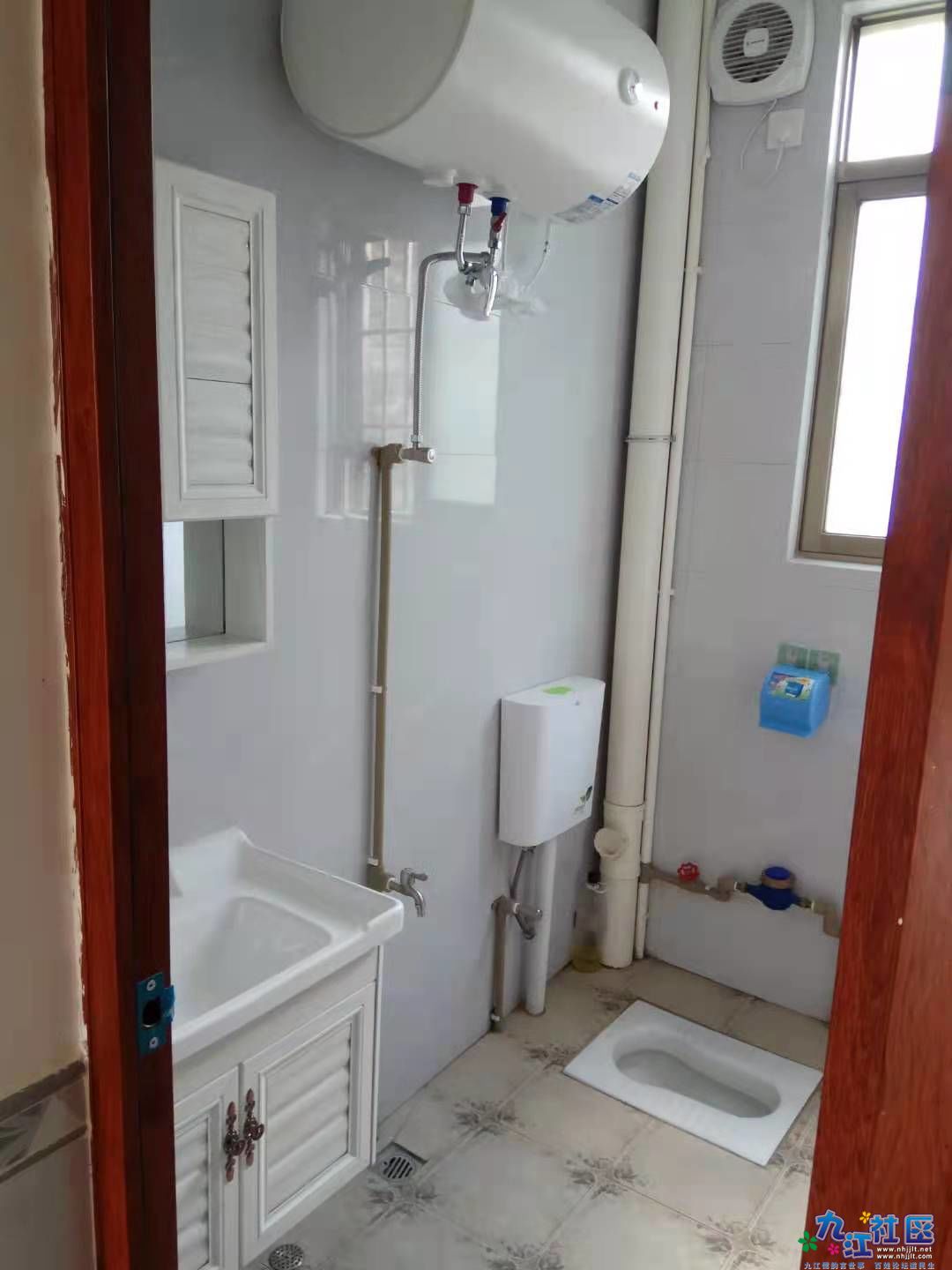 厕所.jpg