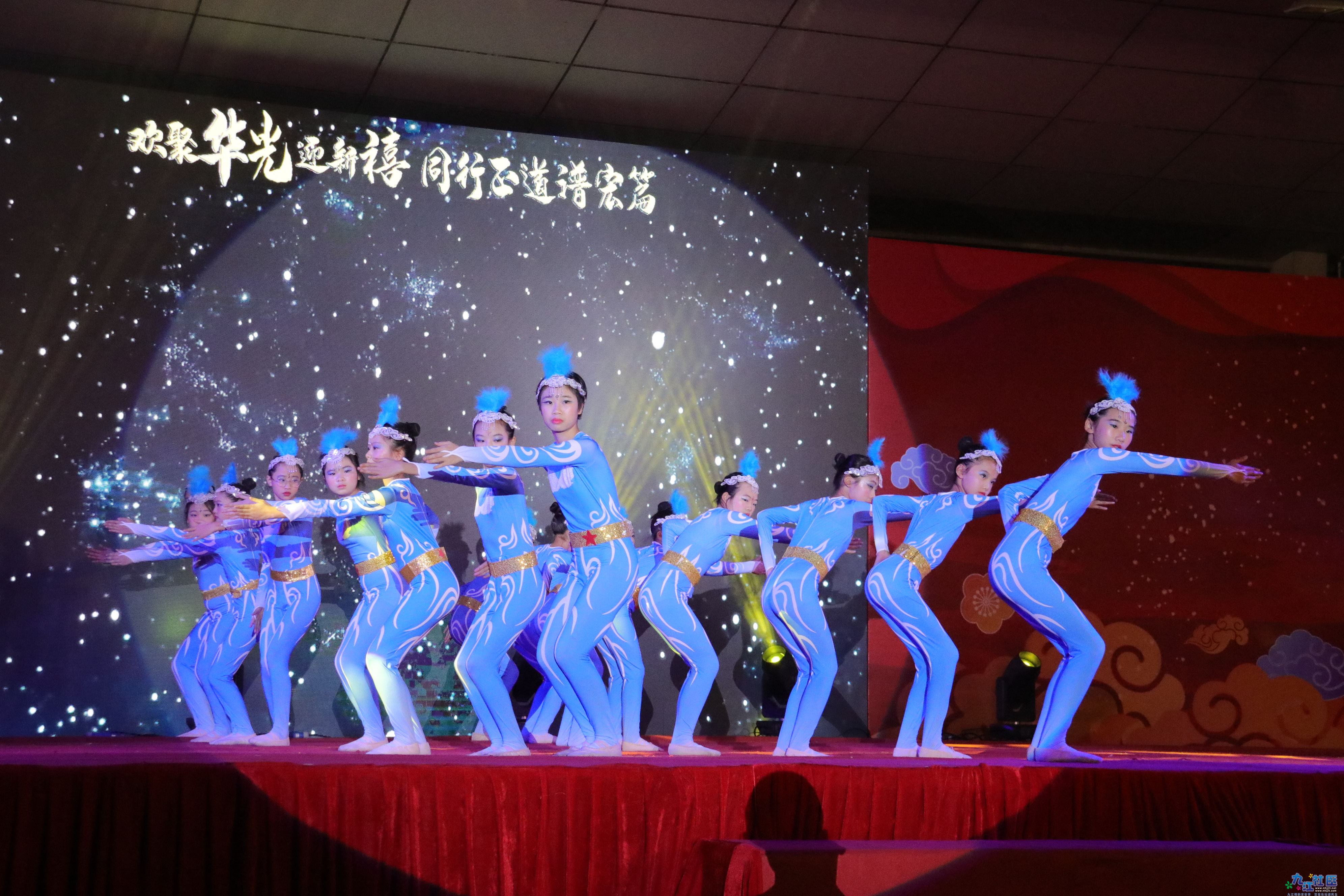 8 沙头中心小学舞蹈 《山河壮丽女儿美》3.JPG