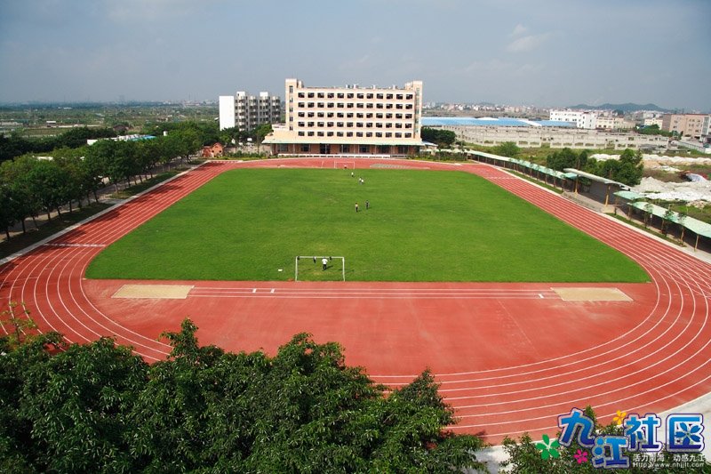 美丽的沙头华光中学校园