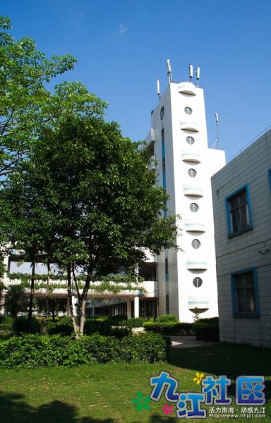 美丽的沙头华光中学校园