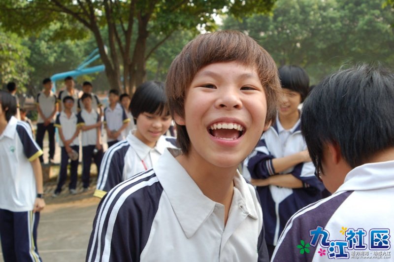 九江镇华光中学多姿多彩的第9节课外活动