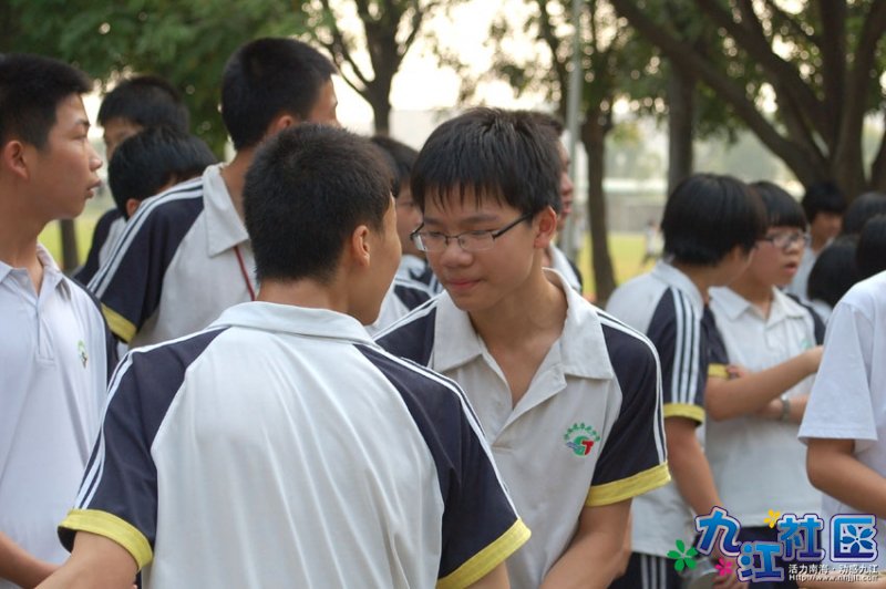 九江镇华光中学多姿多彩的第9节课外活动