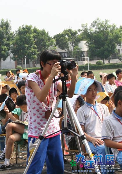 华光中学摄影社团学生拍摄实践