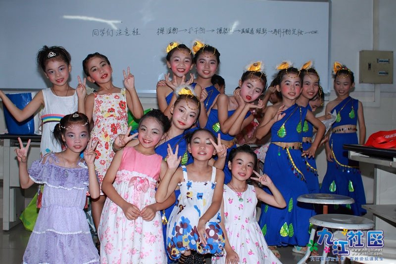 2011沙头中心小学“缤纷童年