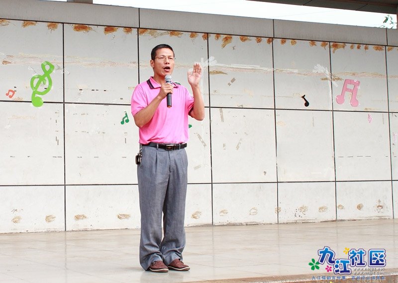 20111010华光中学国庆唱红歌颁奖